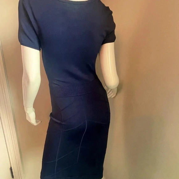 BCBG MAXAZRIA women’s Navy Blue Bandage Power Dress Size Small - Picture 3 of 7